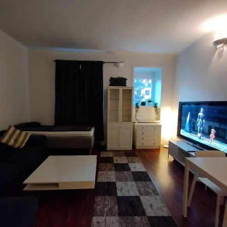 Furnished 58 M2 Restaurant In The Heart Of City ! Stoccolma Esterno foto