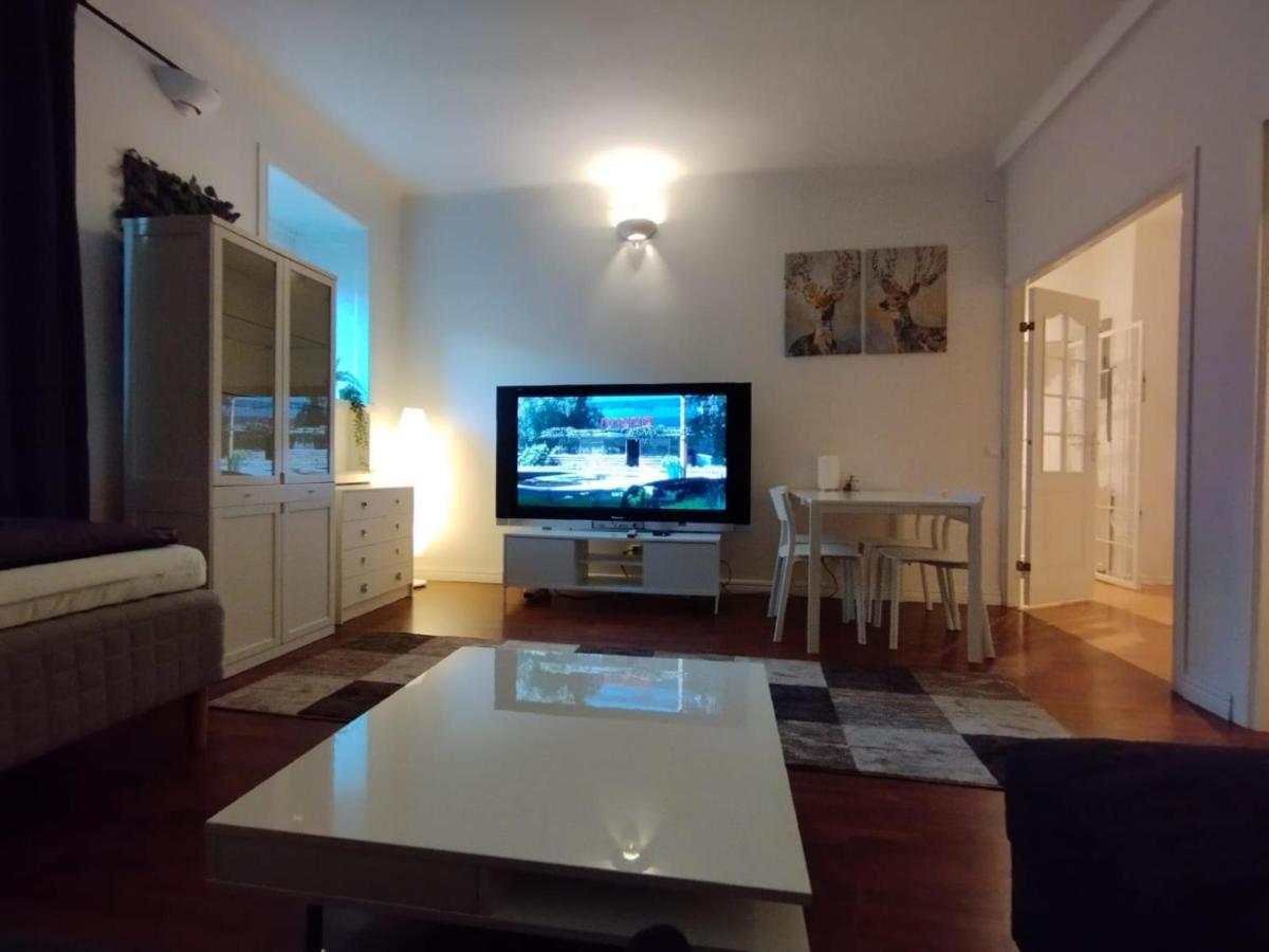 Furnished 58 M2 Restaurant In The Heart Of City ! Stoccolma Esterno foto