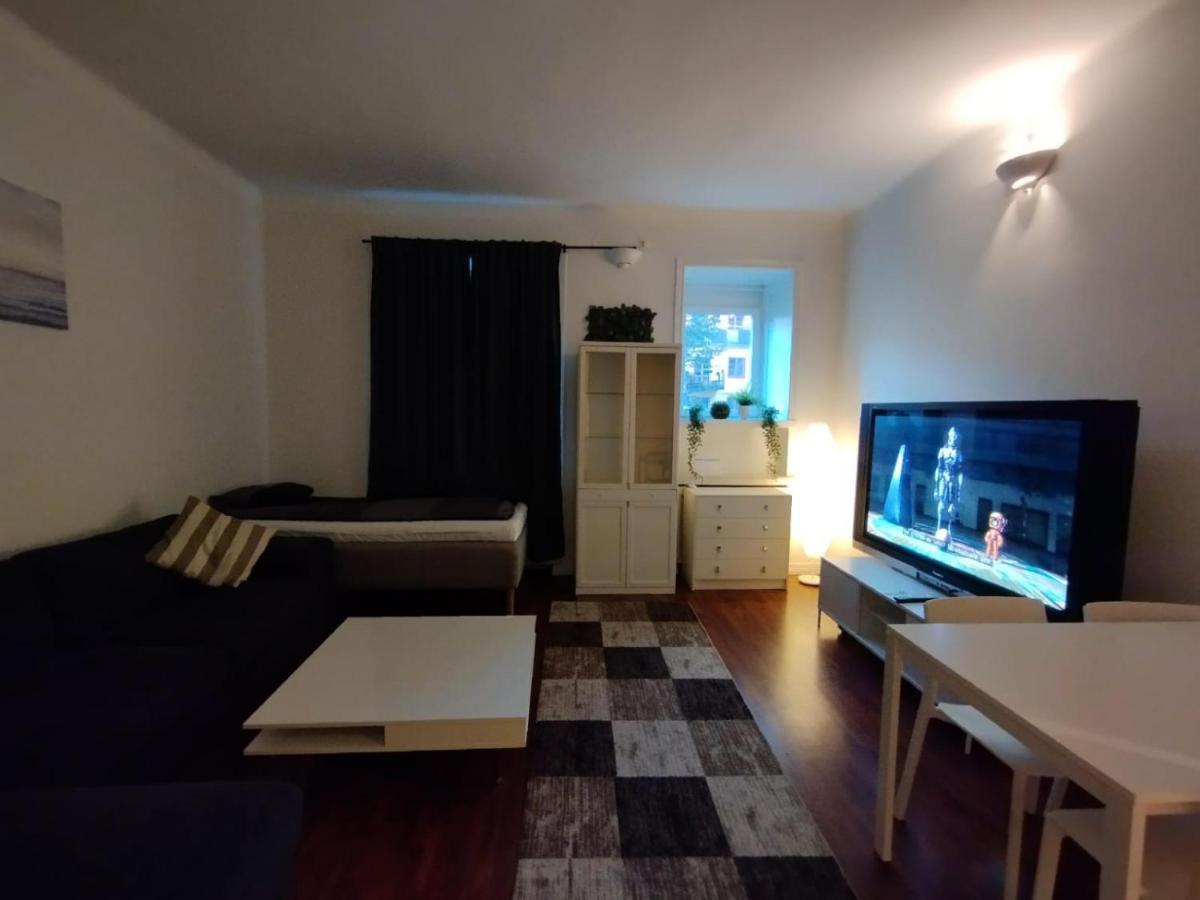 Furnished 58 M2 Restaurant In The Heart Of City ! Stoccolma Esterno foto